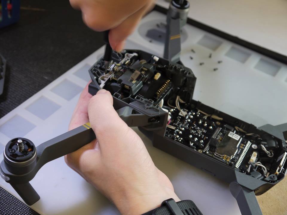 repairing-drone